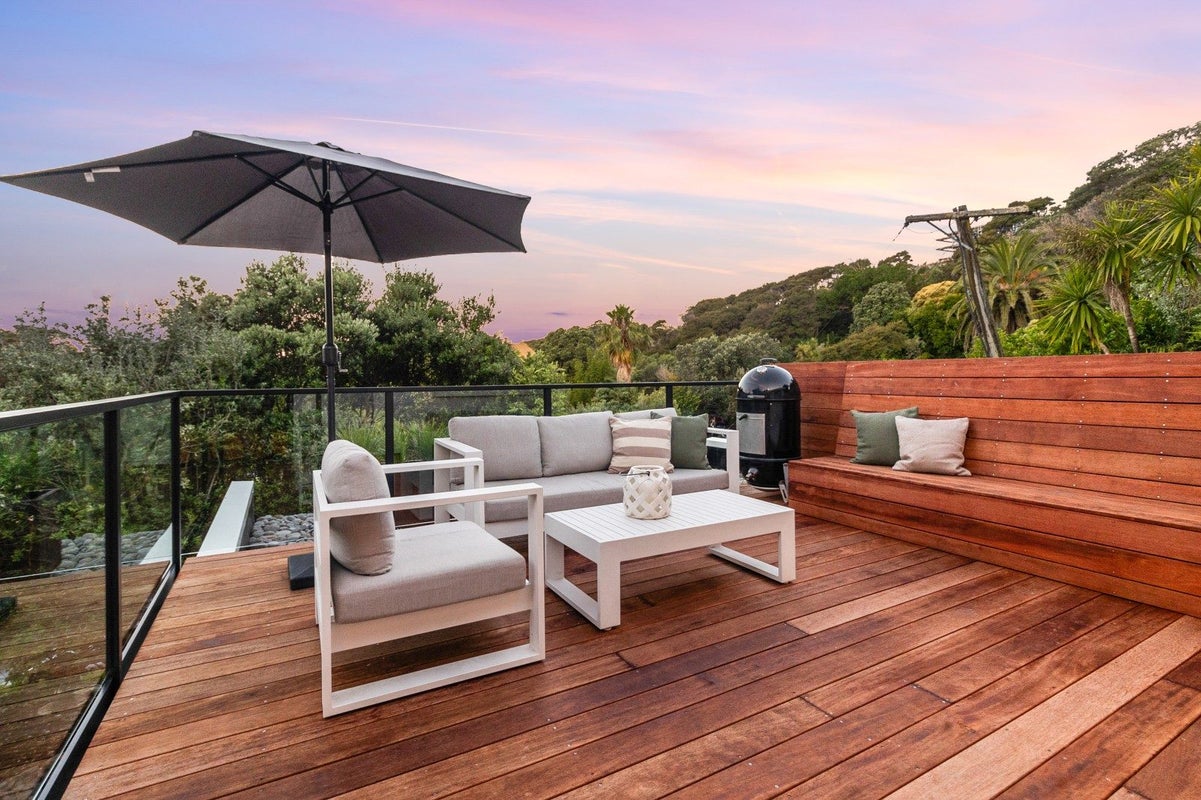 42 Hill Road, Palm Beach, Waiheke Island - Carousel 1
