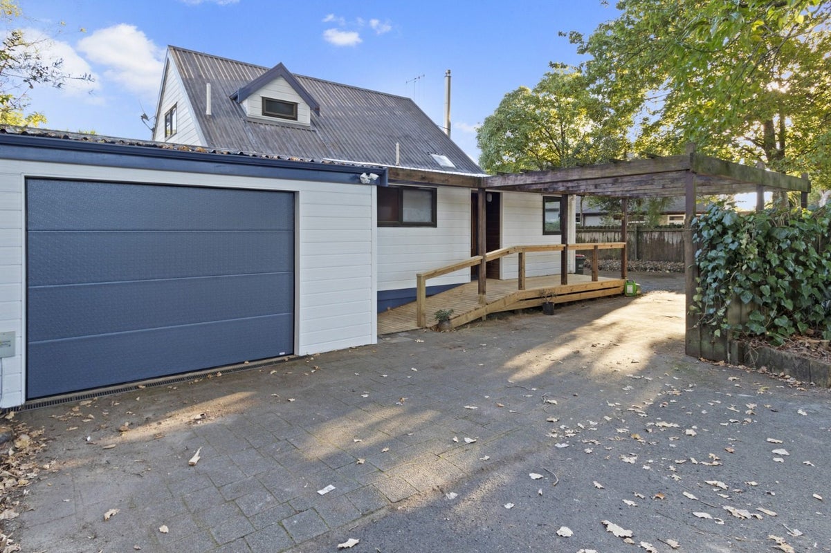 955 River Road, Queenwood, Hamilton - Carousel 20
