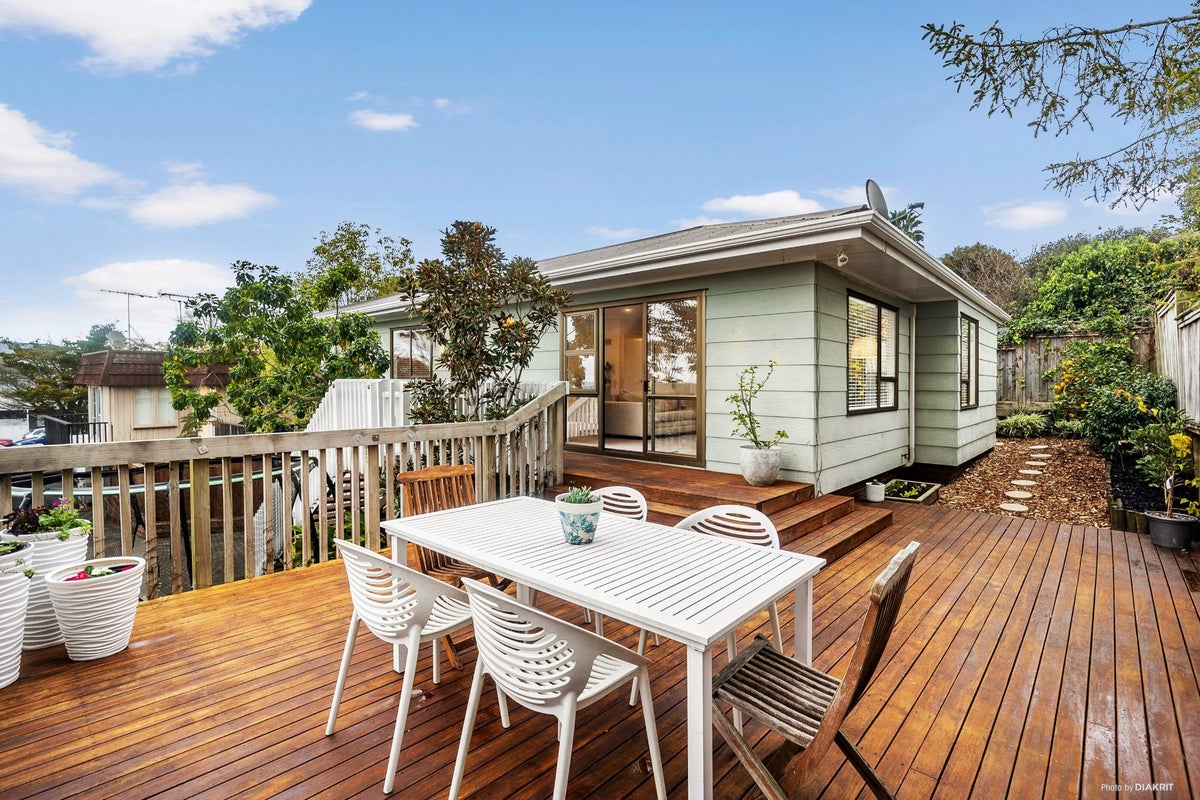 14A Lush Avenue, Saint Johns, Auckland - Carousel 1