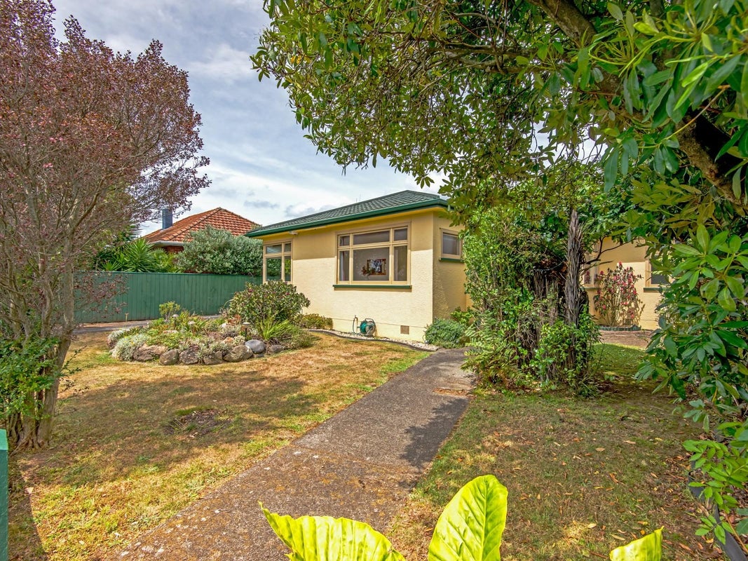 80 Limbrick Street, Terrace End, Palmerston North - Carousel 2