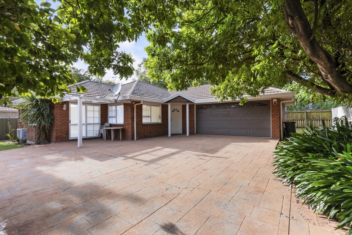 36A Beach Road, Pahurehure, Papakura - Carousel 1