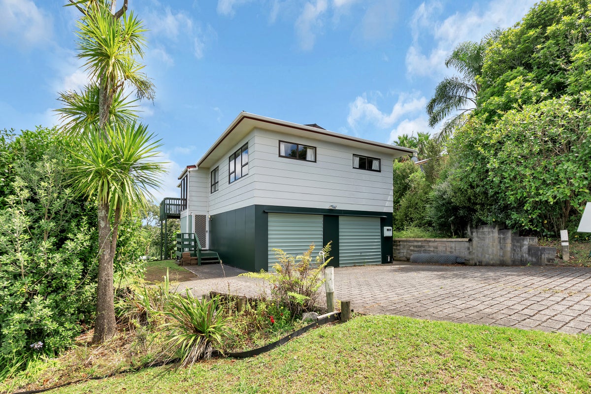 52 Panorama Drive, Parahaki, Whangarei - Carousel 1
