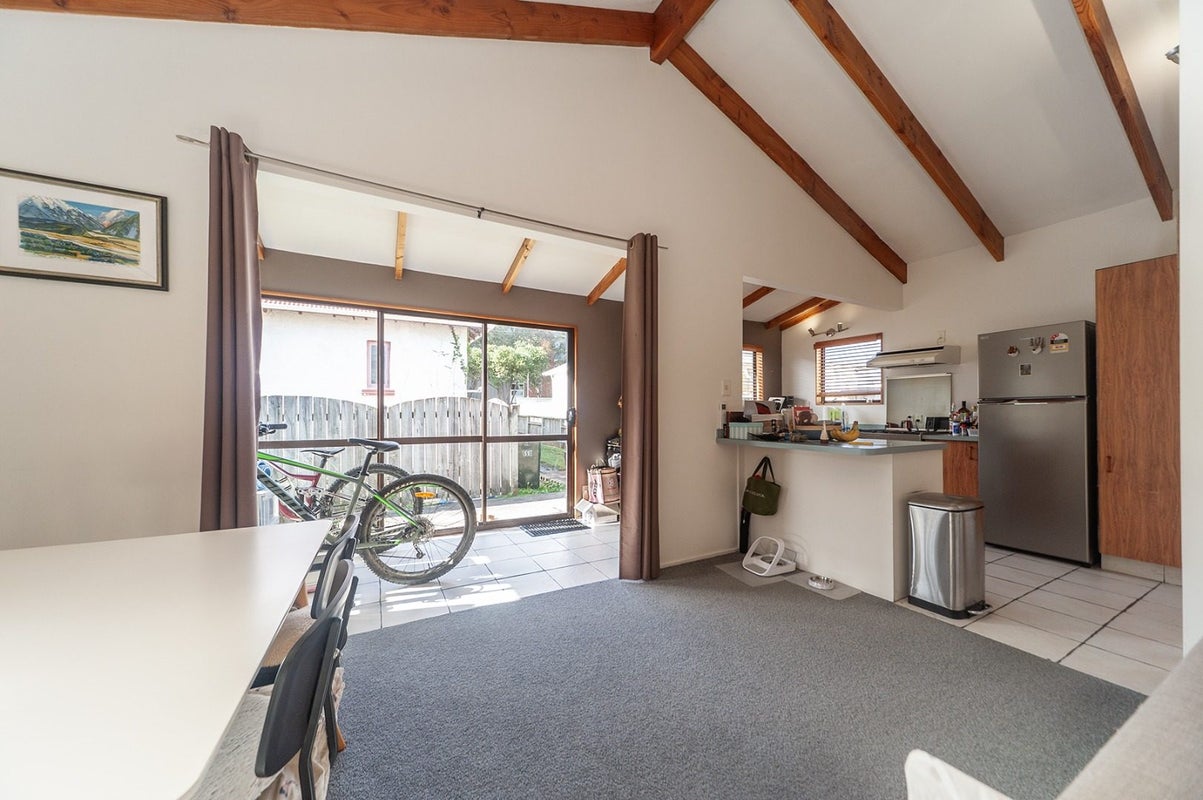 42A Monorgan Road, Strathmore Park, Wellington - Carousel 1