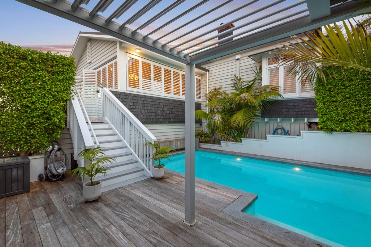1 Milton Road, Northcote Point, Auckland - Carousel 2