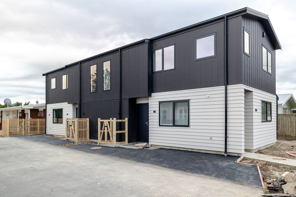 4 Fordyce Court, West End, Palmerston North - Carousel 22