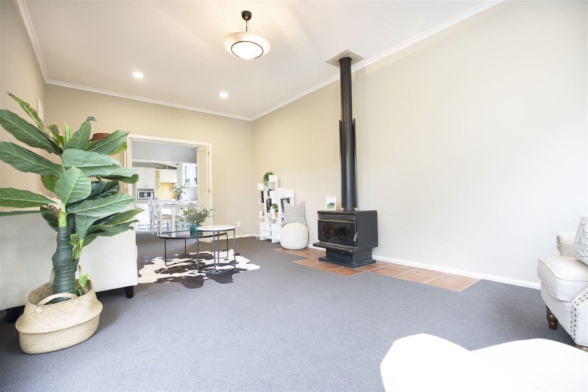10 Avonhead Road, Avonhead, Christchurch - Carousel 2
