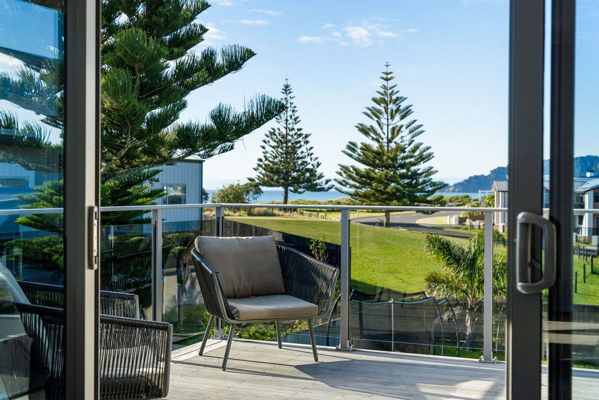 11 Commodores Close, Coastlands, Whakatane - Carousel 1
