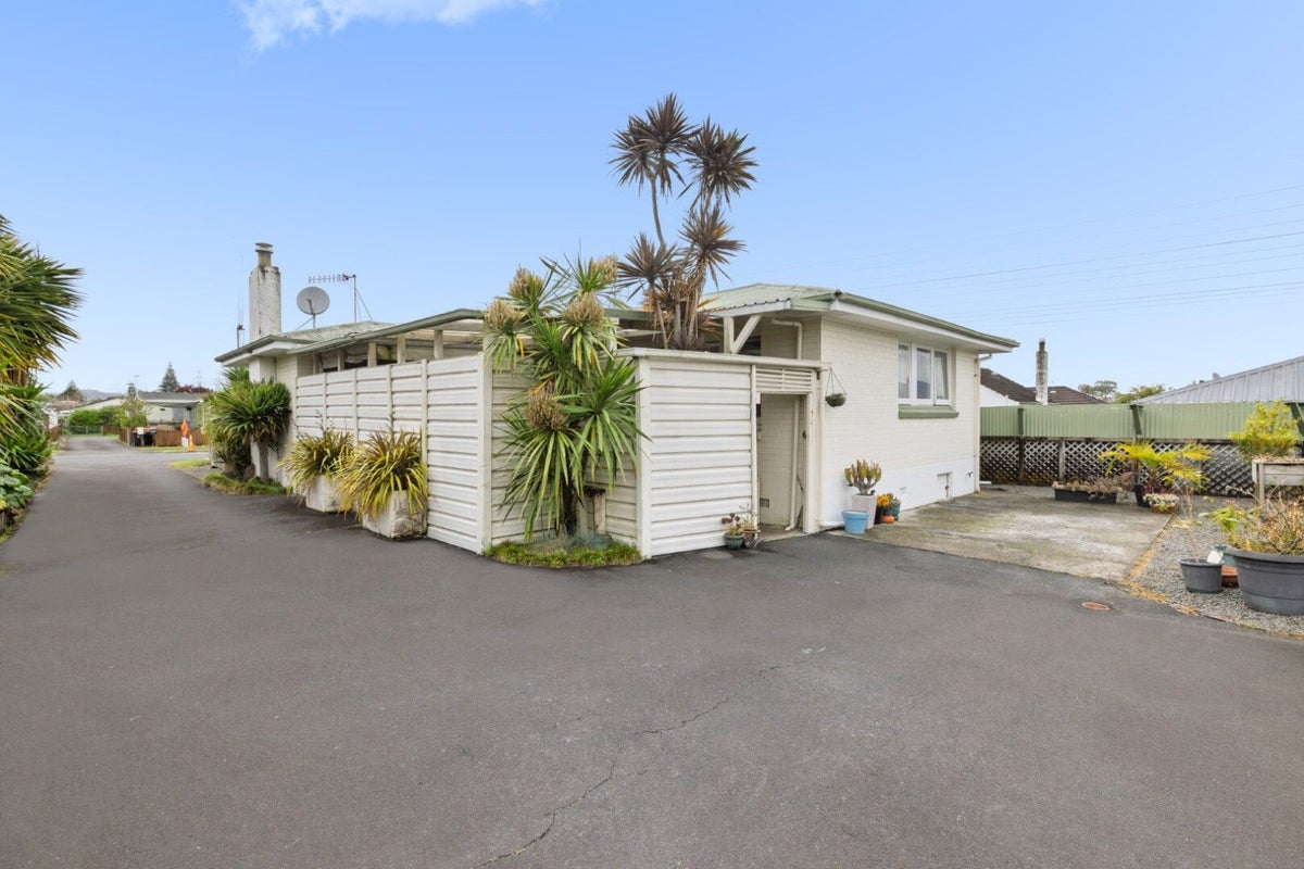 175A Greerton Road, Greerton, Tauranga - Carousel 1