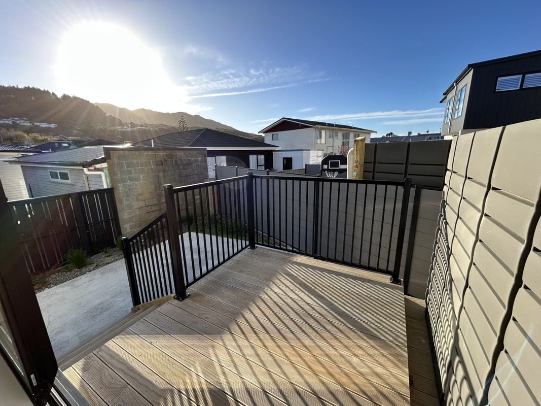 50 Beauchamp Street, Tawa, Wellington - Carousel 11