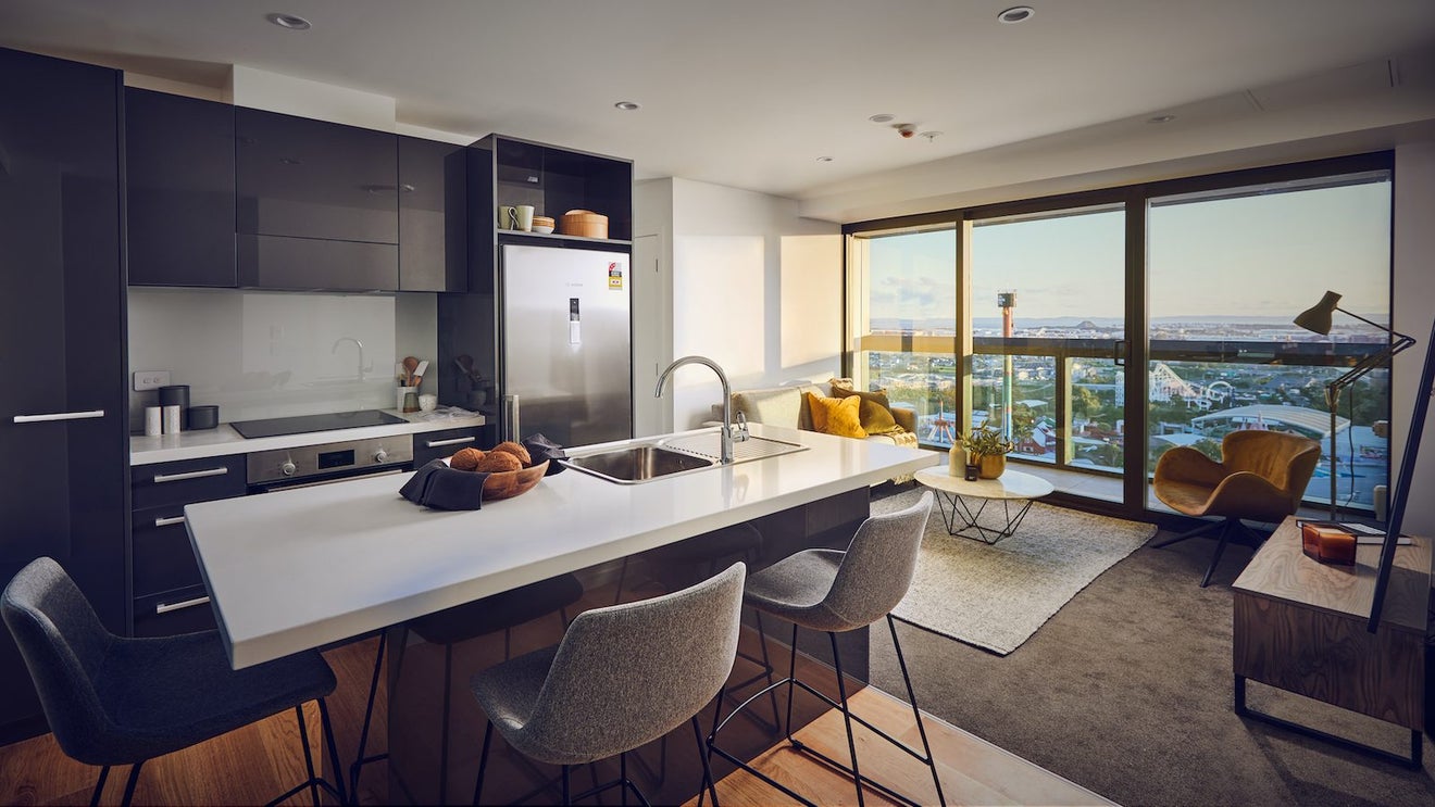 1111/8 Lakewood Court, Manukau, Auckland - Carousel 1