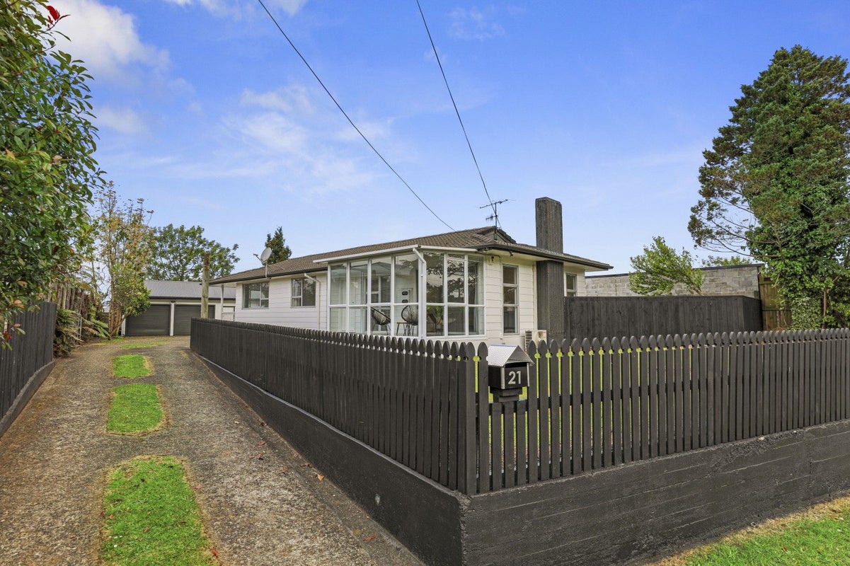 21 Mallard Drive, Selwyn Heights, Rotorua - Carousel 2