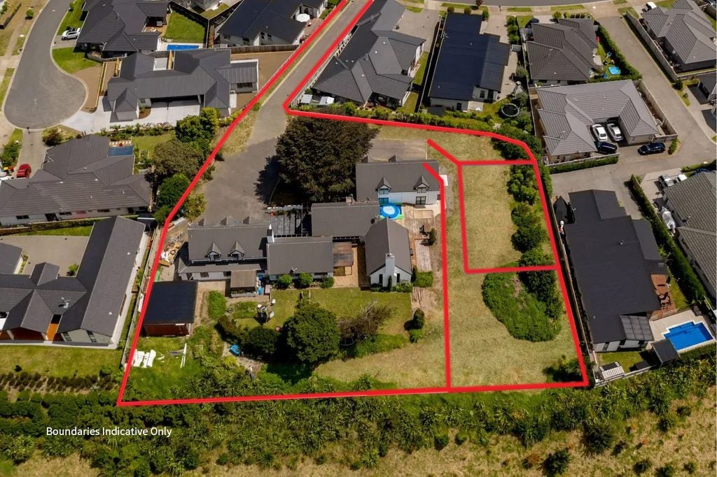 90 Puhirake Crescent, Pyes Pa, Tauranga - Carousel 1