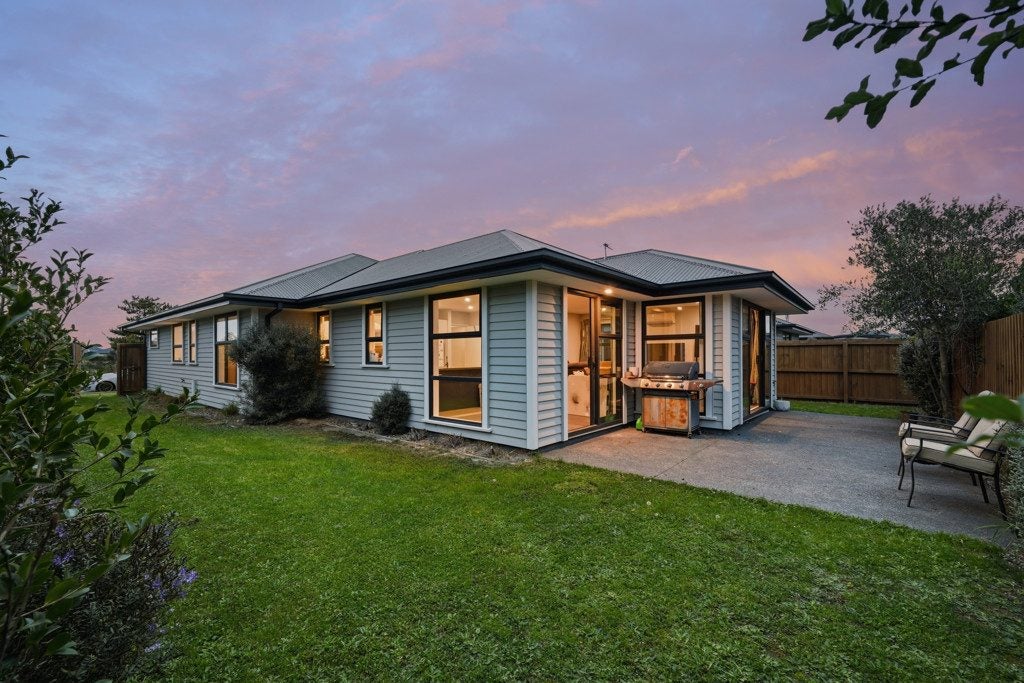 19 William Nicholls Drive, Belfast, Christchurch - Carousel 12