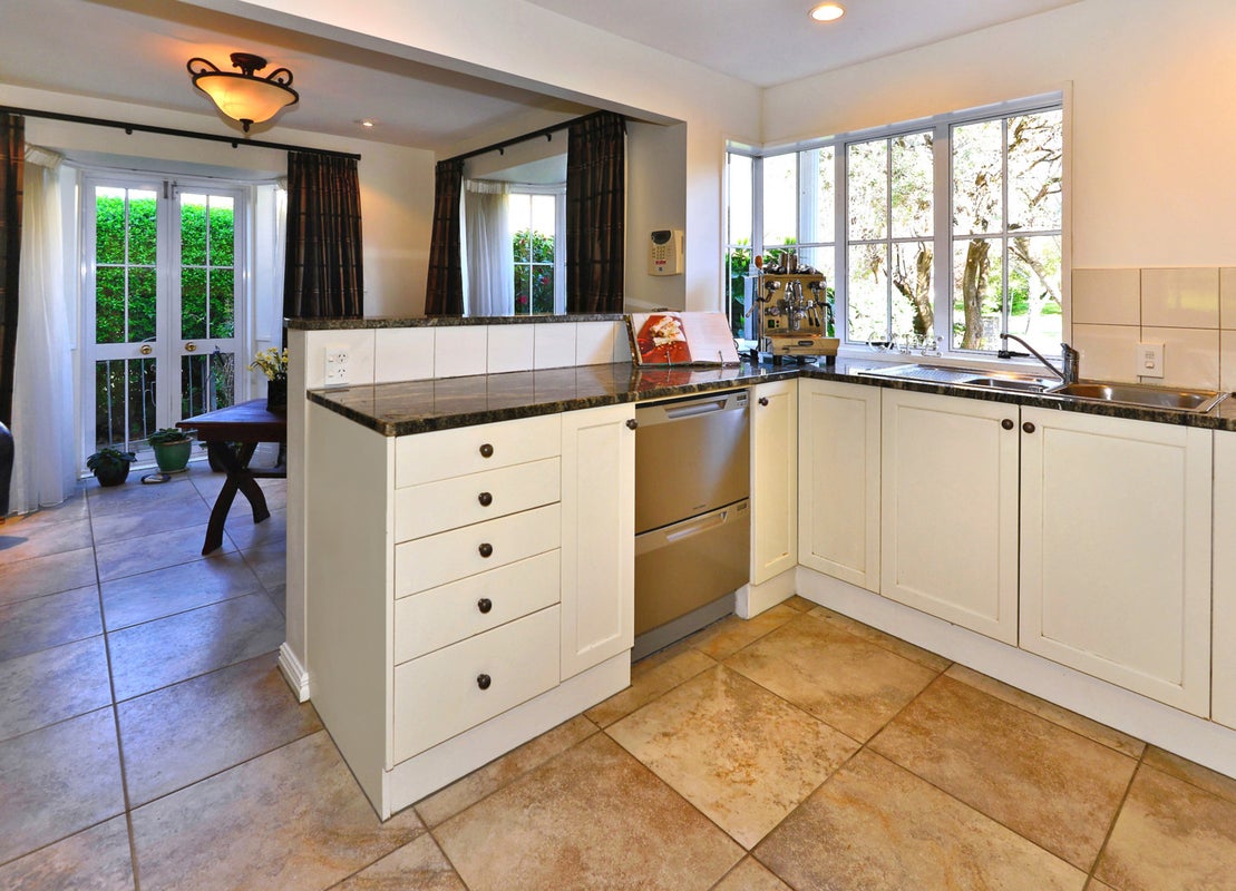 335 Ashgrove Terrace, Somerfield, Christchurch - Carousel 26