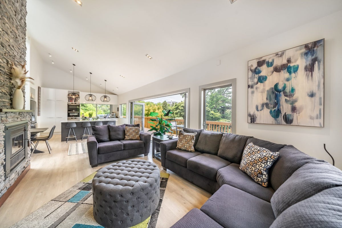 49D Hill Road, Belmont, Lower Hutt - Carousel 2