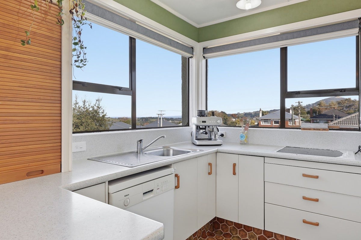 14 Torquay Street, Abbotsford, Dunedin - Carousel 2