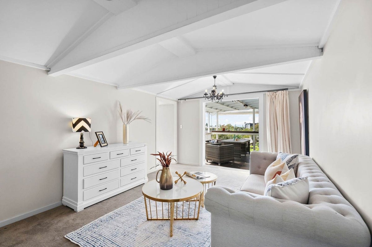 12 Glencoe Road, Browns Bay, North Shore City, Auckland - Carousel 2