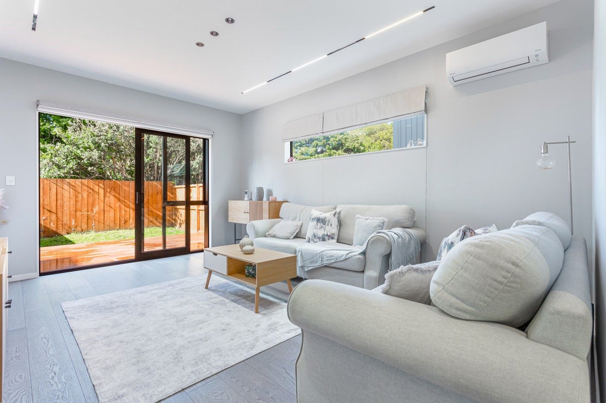 28 Coast Garden Drive, Hobsonville, Auckland - Carousel 1