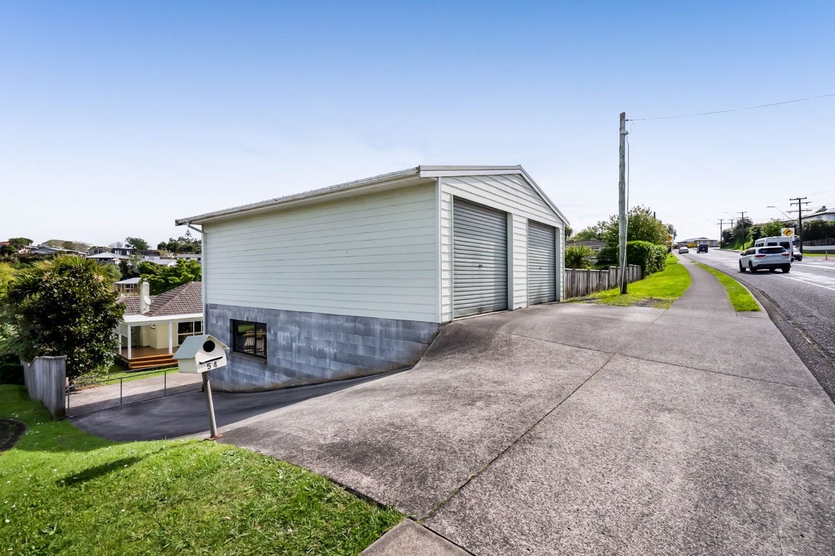 54 Waimea Street, Westown, New Plymouth - Carousel 15