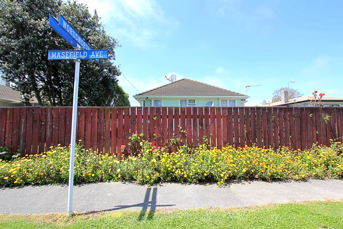 15 Masefield Avenue, Maraenui, Napier - Carousel 13