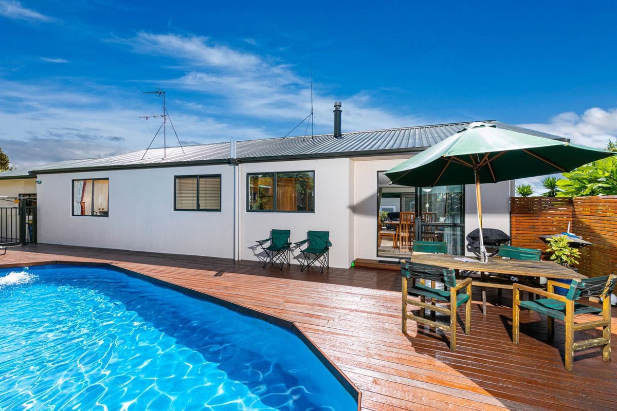 301A Glengarry Road, Glen Eden, Auckland - Carousel 24