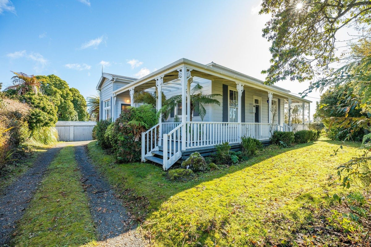 28 Oioi Street, Owhango - Carousel 1