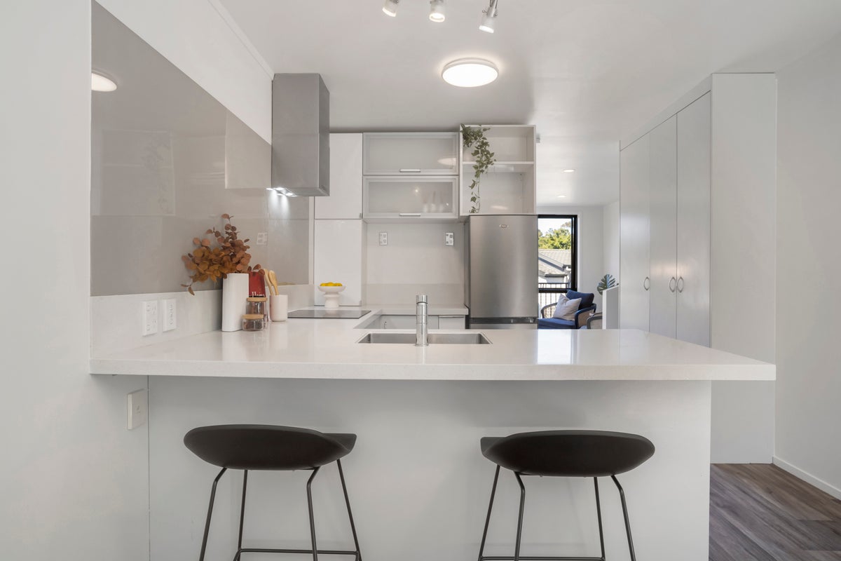 34/8 Flynn Street, Birkdale, Auckland - Carousel 2