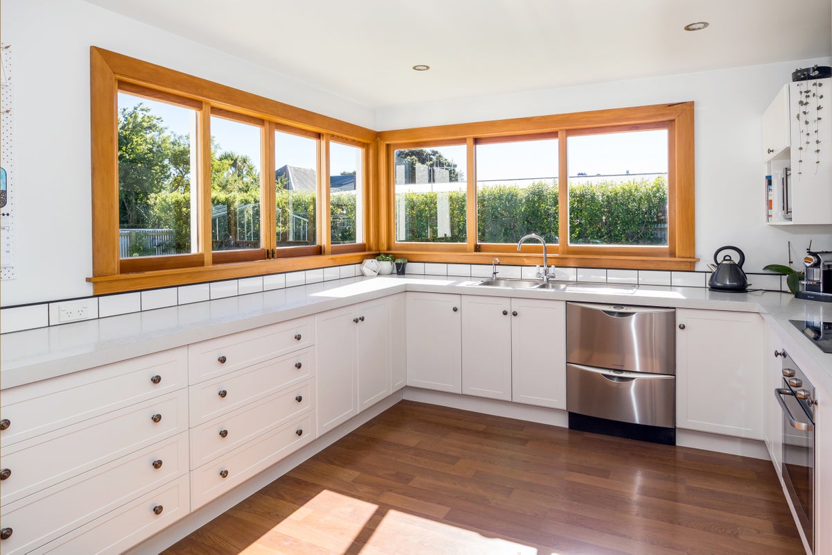5 St Johns Avenue, Highfield, Timaru - Carousel 2