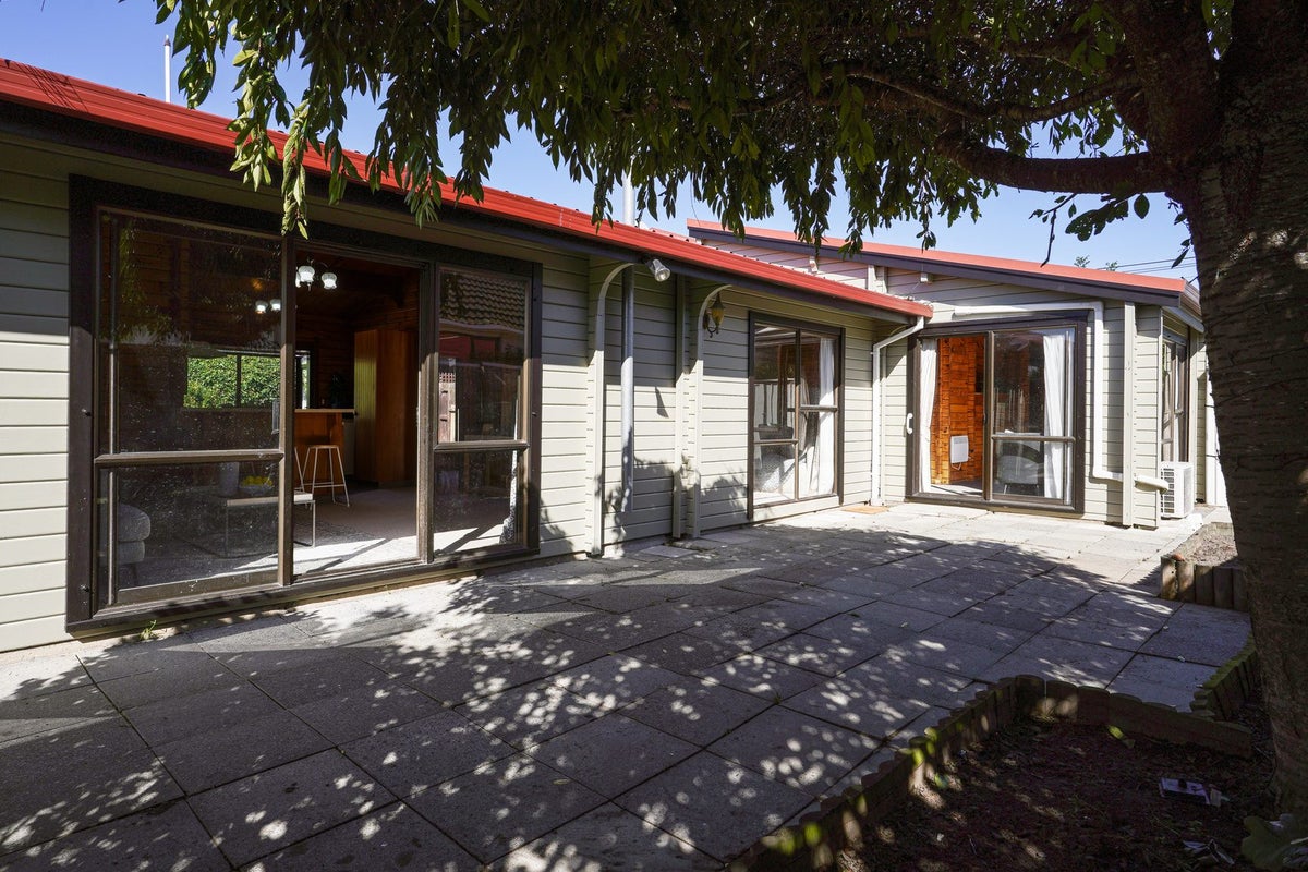 151 Prestons Road, Redwood, Christchurch - Carousel 1
