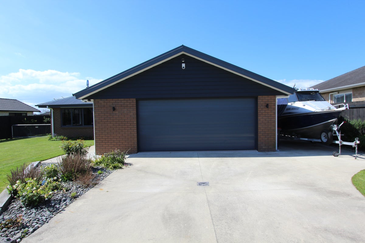 6 Twain Crescent, Owhata, Rotorua - Carousel 1