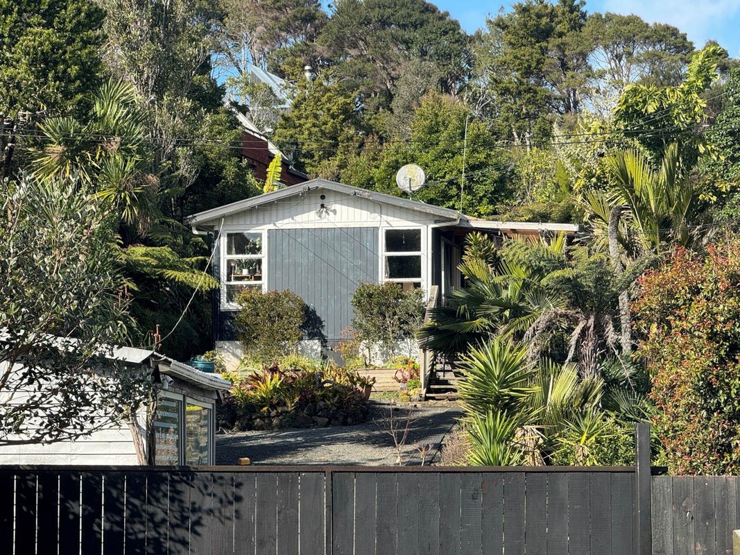 458 Huia Road, Laingholm, Auckland - Carousel 2