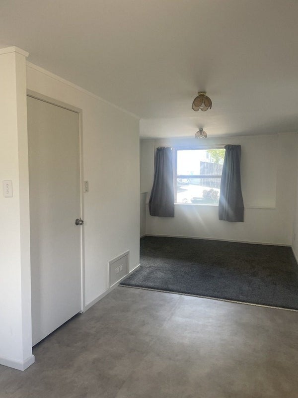 1/51 Deep Creek Road, Waiake, Auckland - Carousel 2