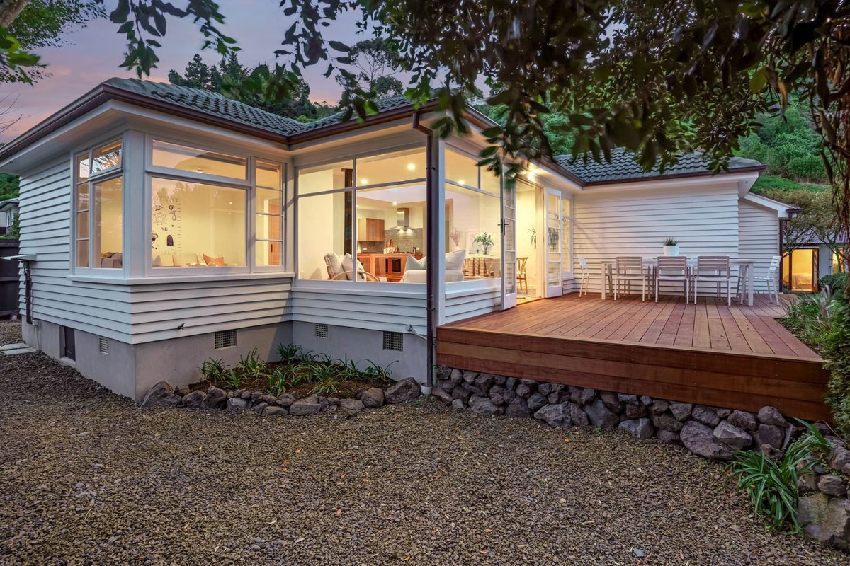 26 Aratoro Place, Mount Pleasant, Christchurch - Carousel 17