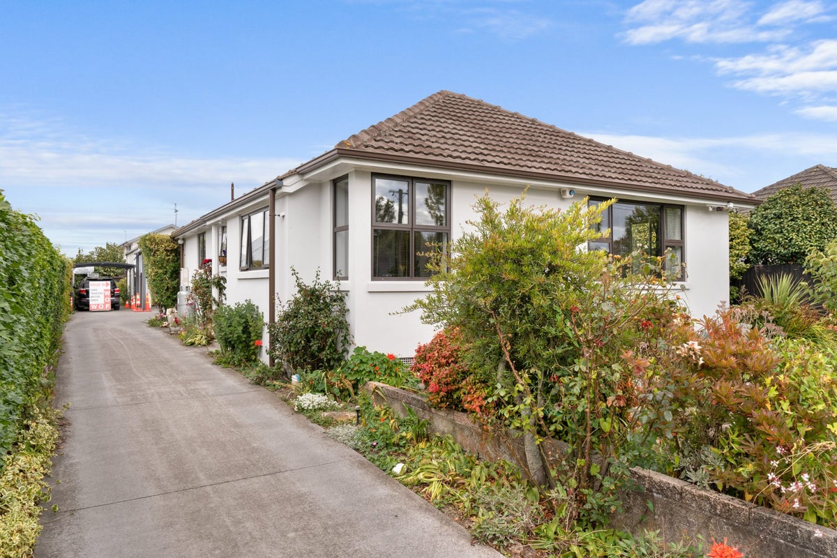 179 Langdons Road, Northcote, Christchurch - Carousel 1