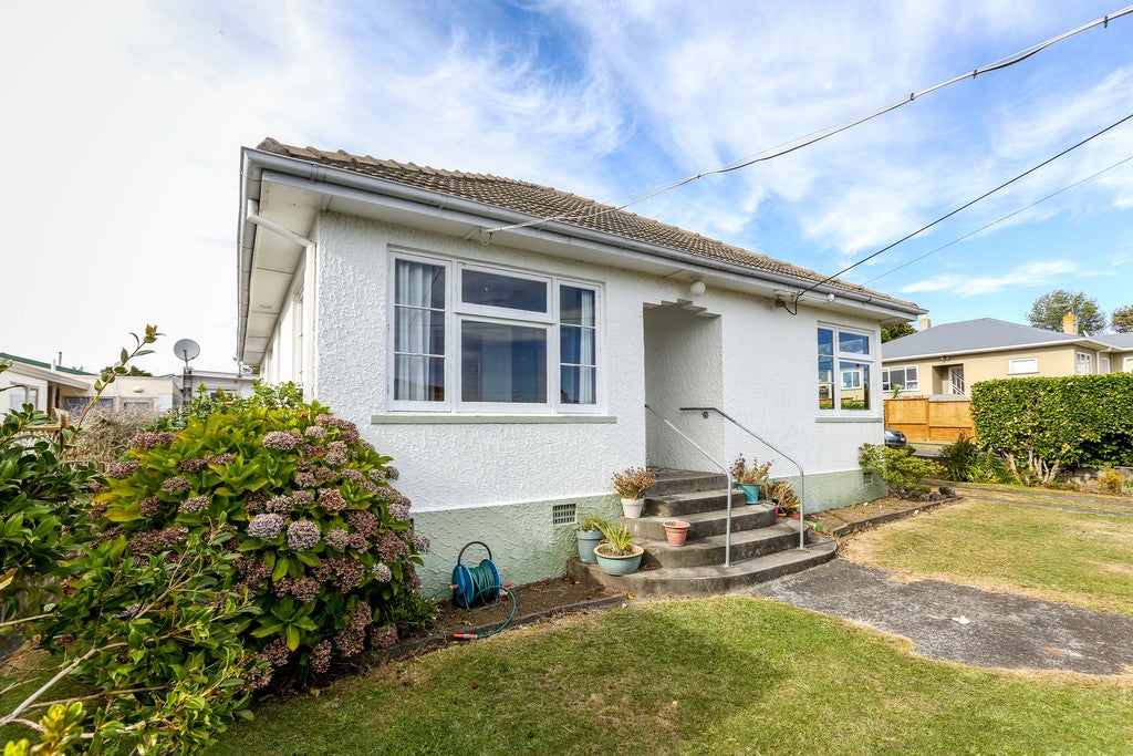 137 Clawton Street, Westown, New Plymouth - Carousel 24