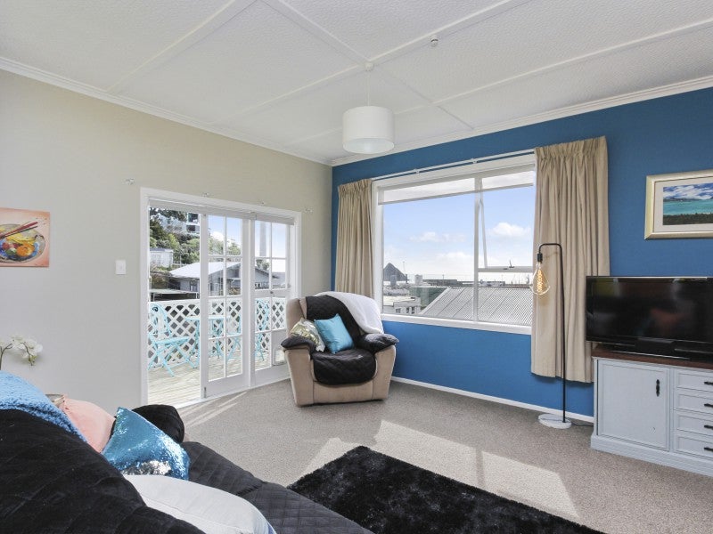 61 Pioneer Road, Moturoa, New Plymouth - Carousel 2