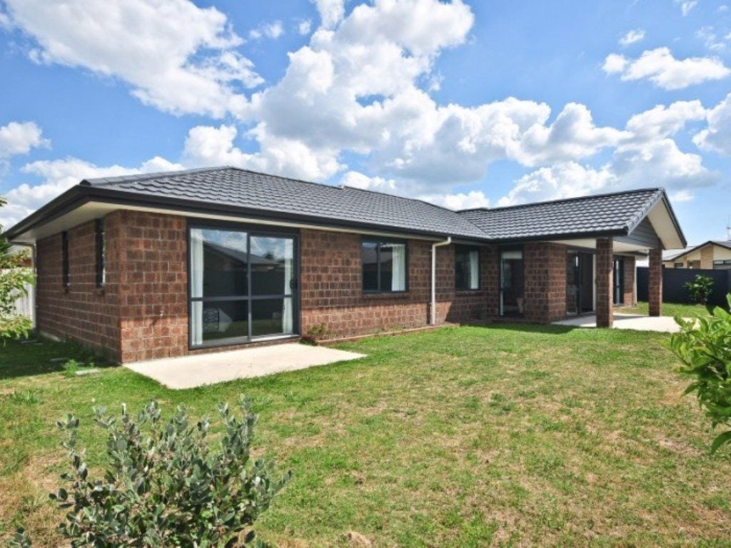 24 Landmark Court, Huntington, Hamilton - Carousel 2