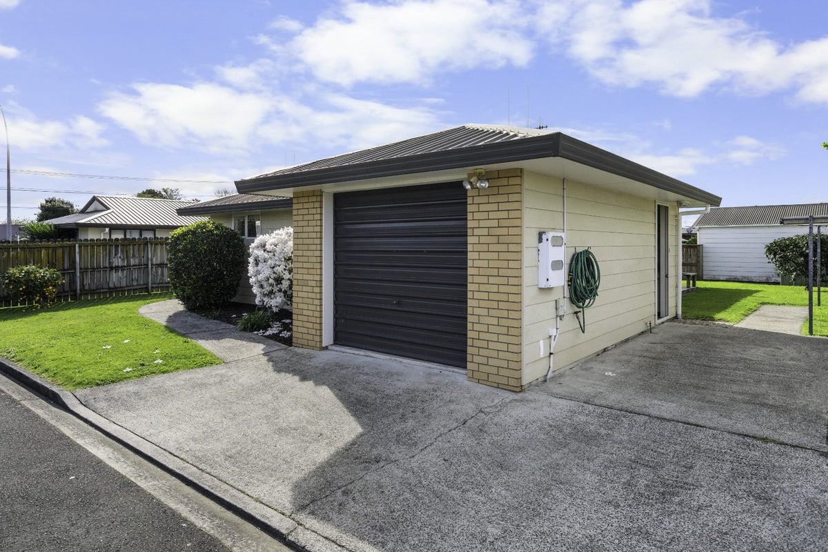 4 Cottage Lane, Pukete, Hamilton - Carousel 13