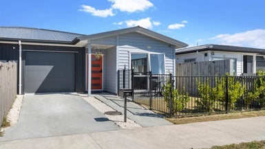 17 Whareatua Avenue, Takanini, Auckland - Carousel 1