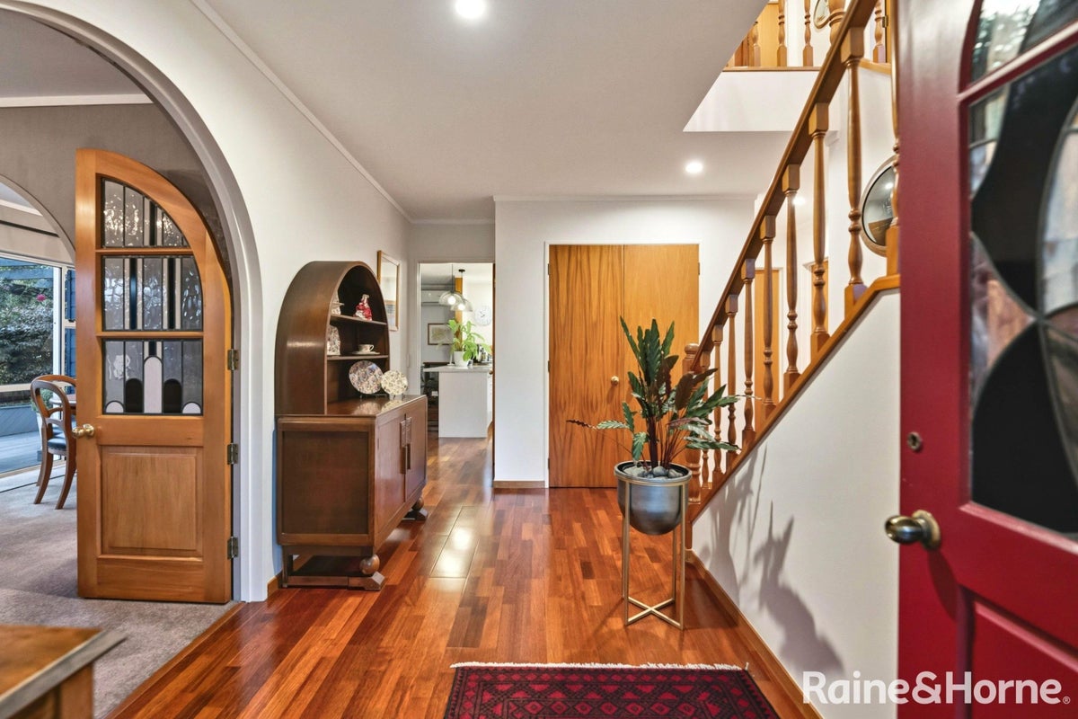 25 Marco Polo Avenue, Lynfield, Auckland - Carousel 2
