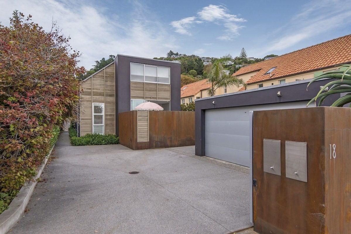 18 Marriner Street, Sumner, Christchurch - Carousel 2