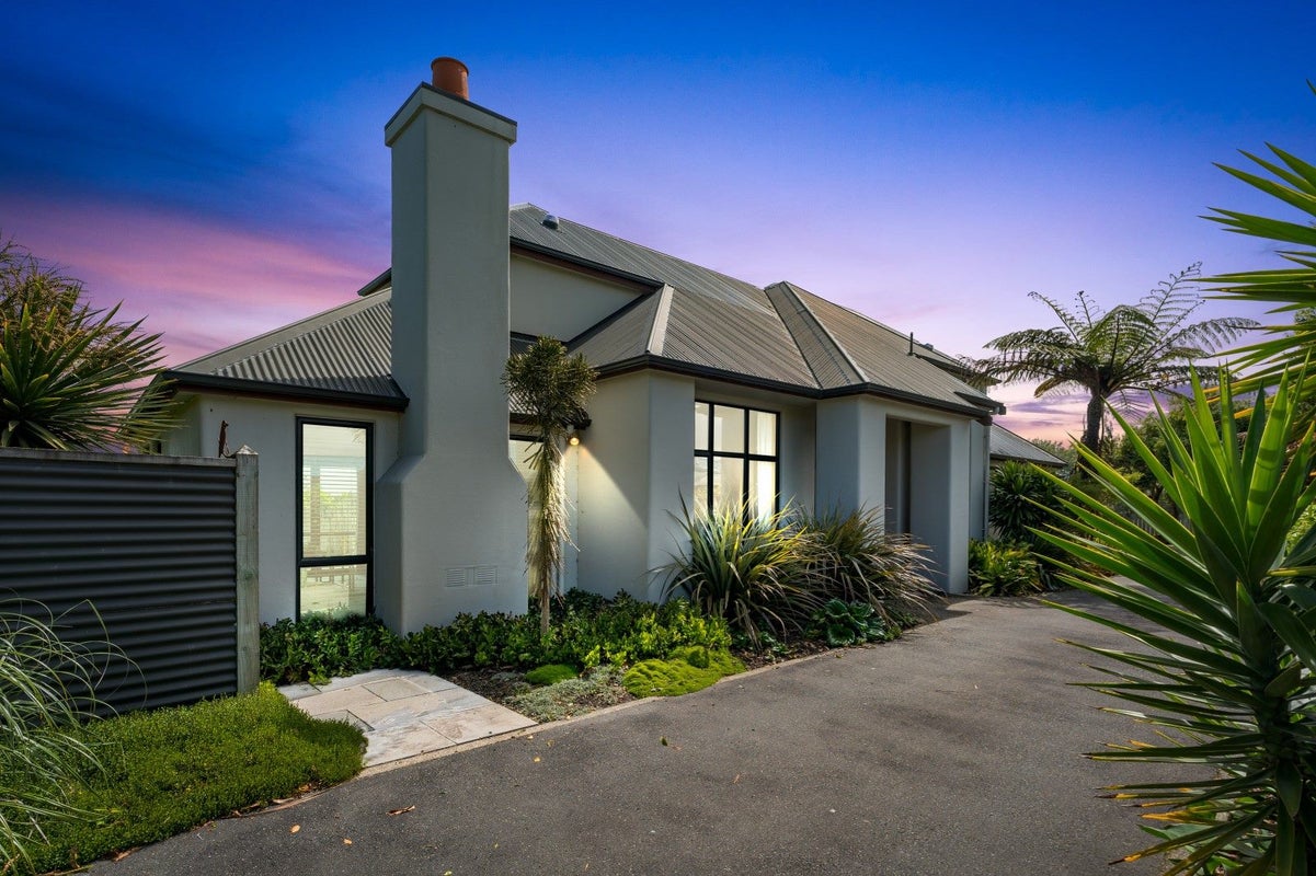 8 Avion Terrace, Raumati Beach, Paraparaumu - Carousel 2