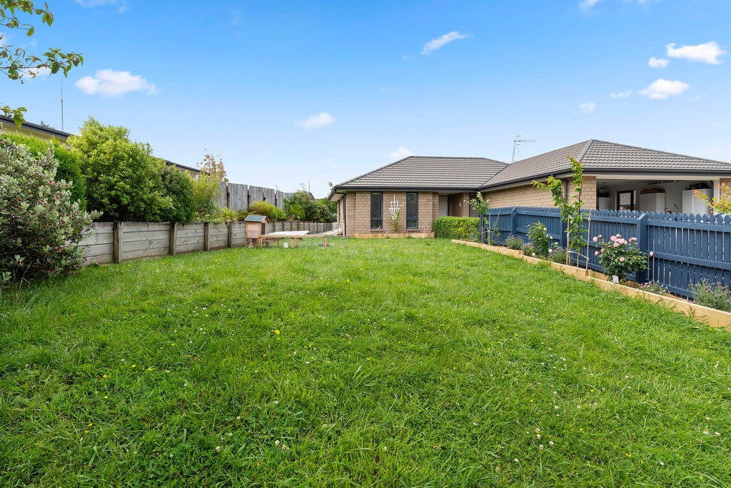 25 Hamon Place, Pukehangi, Rotorua - Carousel 1