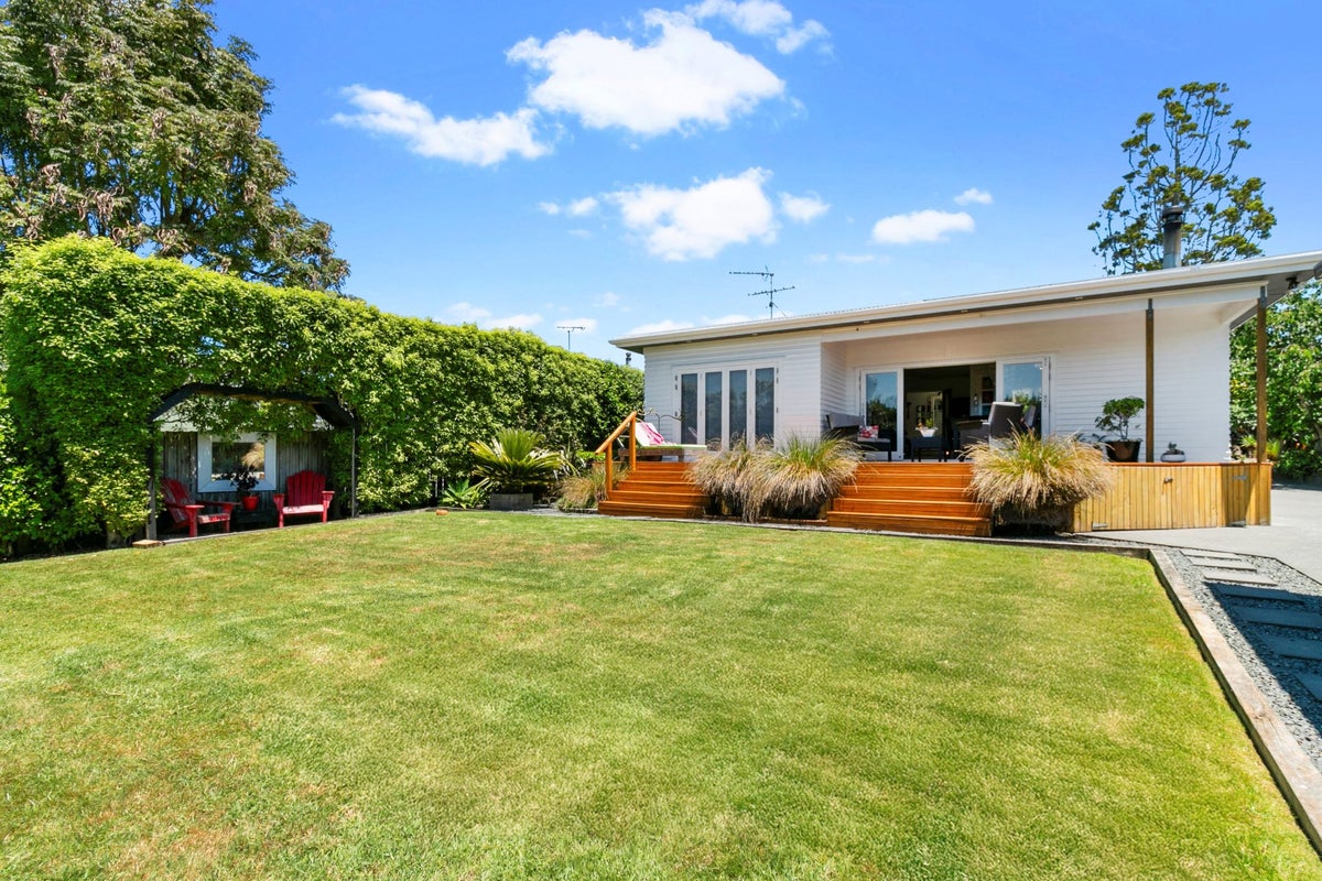 27 Tapu Road, Huapai, Kumeu - Carousel 1