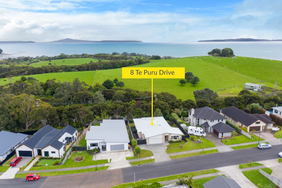8 Te Puru Drive, Maraetai, Auckland - Carousel 2