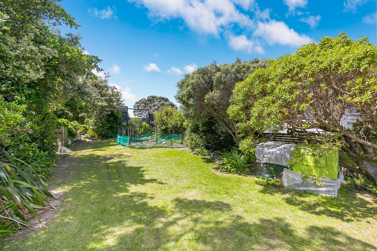 41 The Crescent, Roseneath, Wellington - Carousel 2