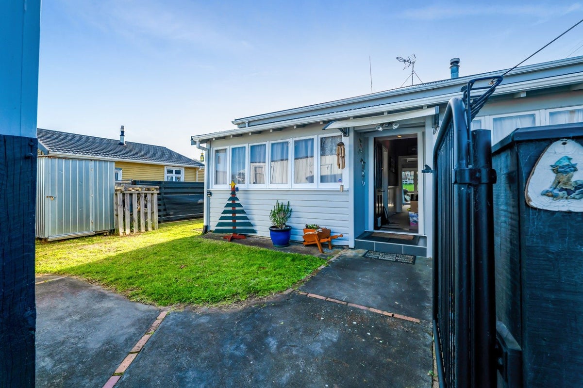 78 Ngamotu Road, Spotswood, New Plymouth - Carousel 2