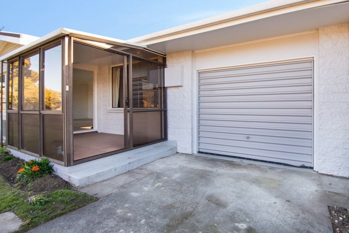 2 Brian Bary Street, Redwoodtown, Blenheim - Carousel 2