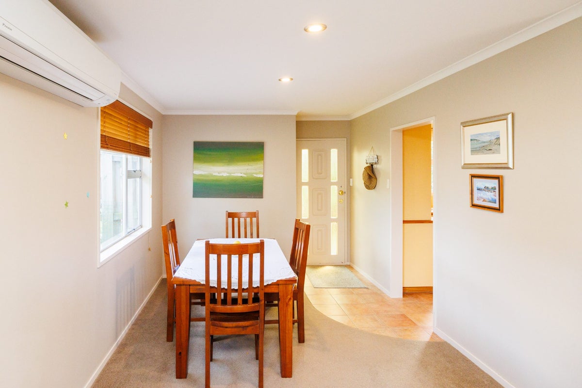 14 Wedgwood Grove, Highbury, Palmerston North - Carousel 2