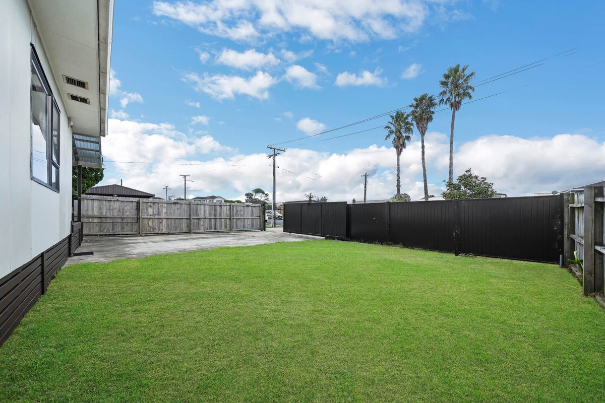 5 Atkinson Avenue, Papatoetoe, Auckland - Carousel 2